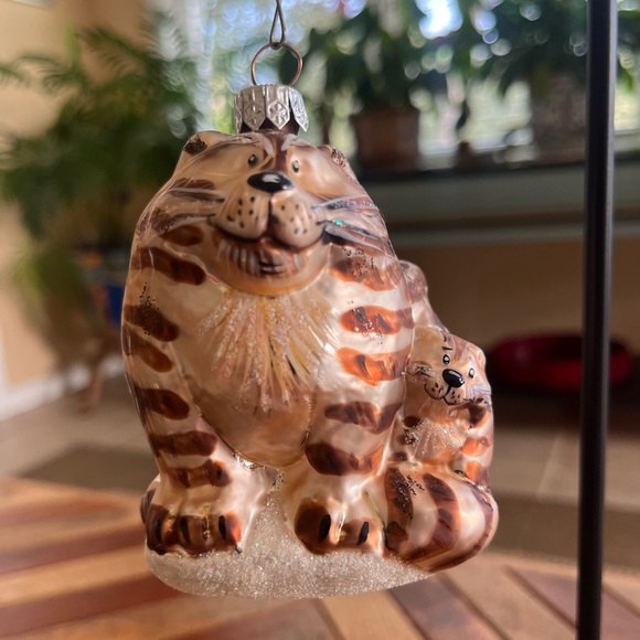 Cat Glass Christmas Ornament - Picture 1 of 6